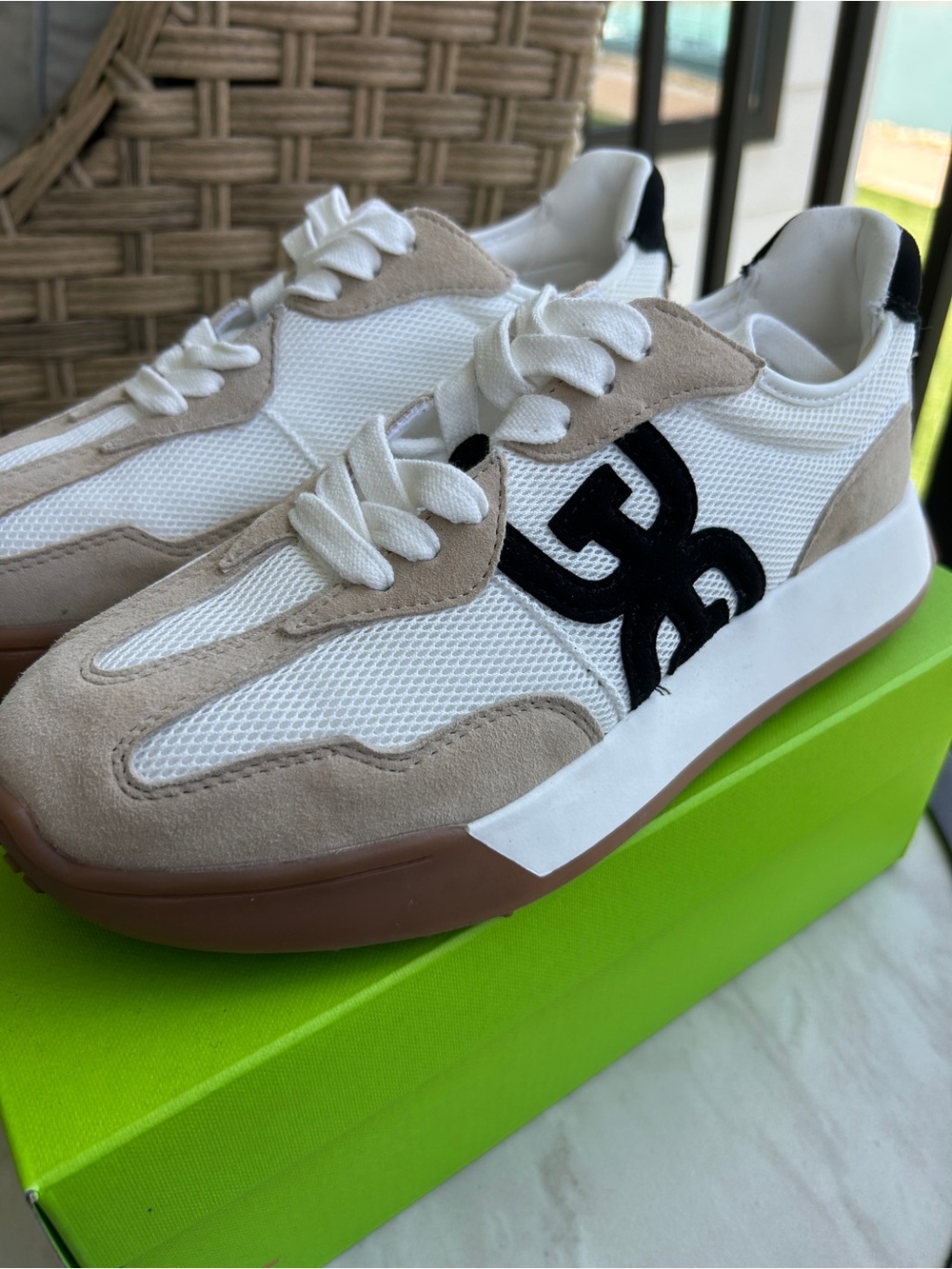 Sam Edelman White Mesh and Beige Suede Sneaker with Black Logo Women Size 7 - Picture 1 of 8